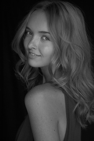 Photo of model Laura La Rue - ID 284779