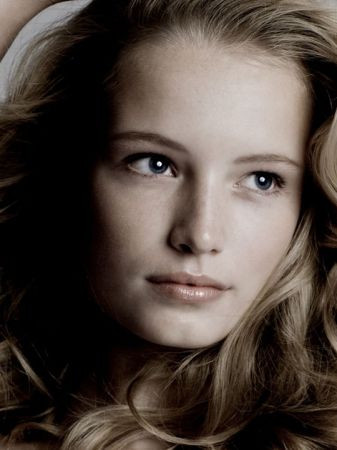 Photo of model Maud Welzen - ID 284885