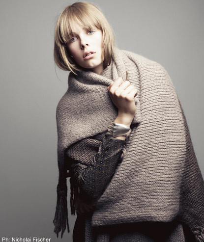 Photo of model Edie Campbell - ID 313675