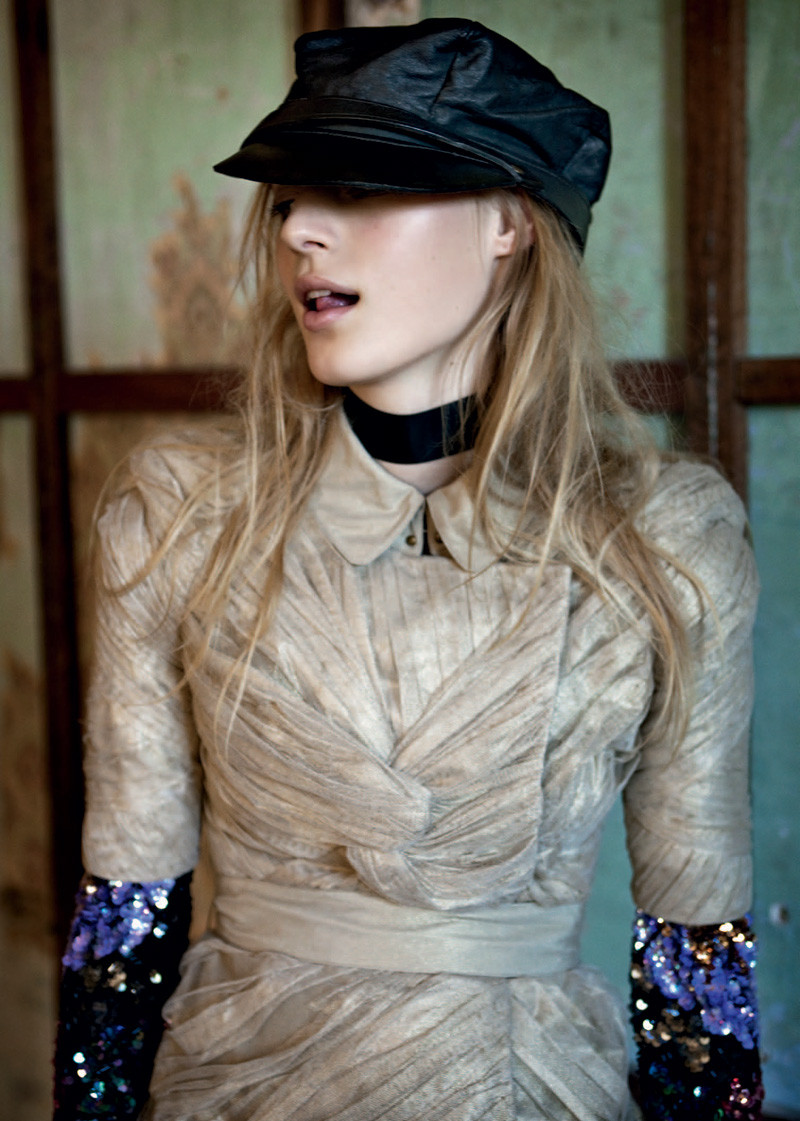 Photo of model Julia Nobis - ID 300497