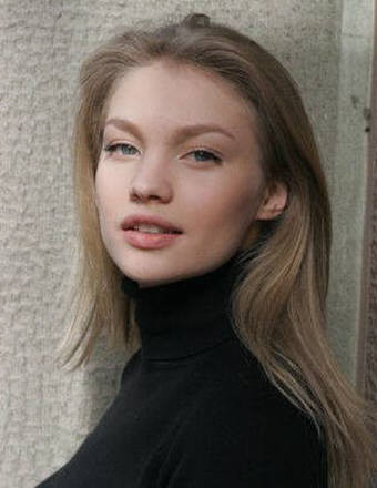 Photo of model Alexandra Dvornic - ID 287625