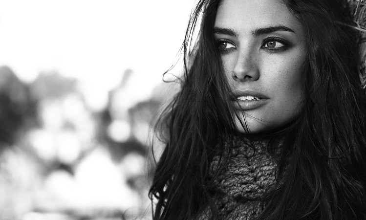 Photo of model Lauren Mellor - ID 350465