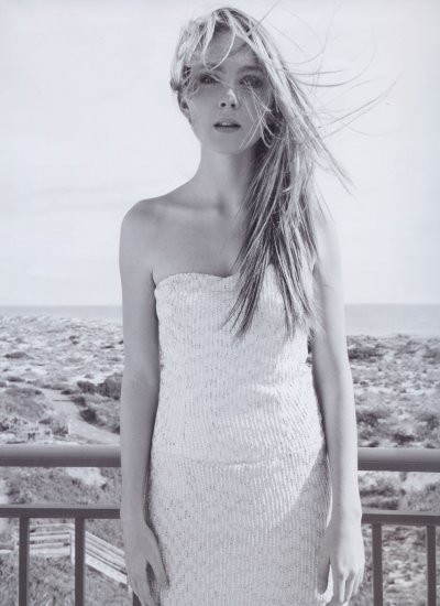 Photo of model Natalie Wheatland - ID 290150