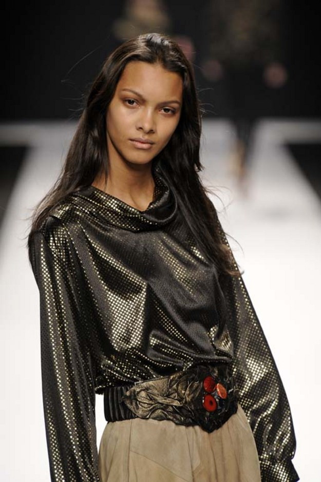 Photo of model Lais Ribeiro - ID 304915