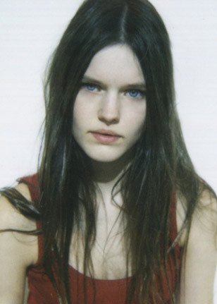 Photo of model Ellie Weston - ID 288292