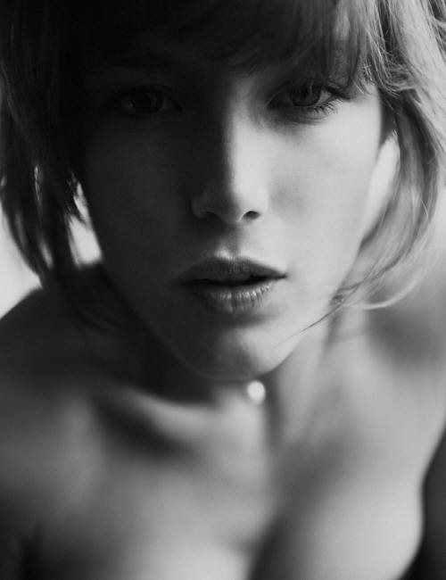 Photo of model Angele Sassy - ID 288360