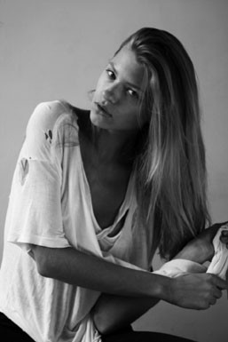 Photo of model Yuliana Dementyeva - ID 288695