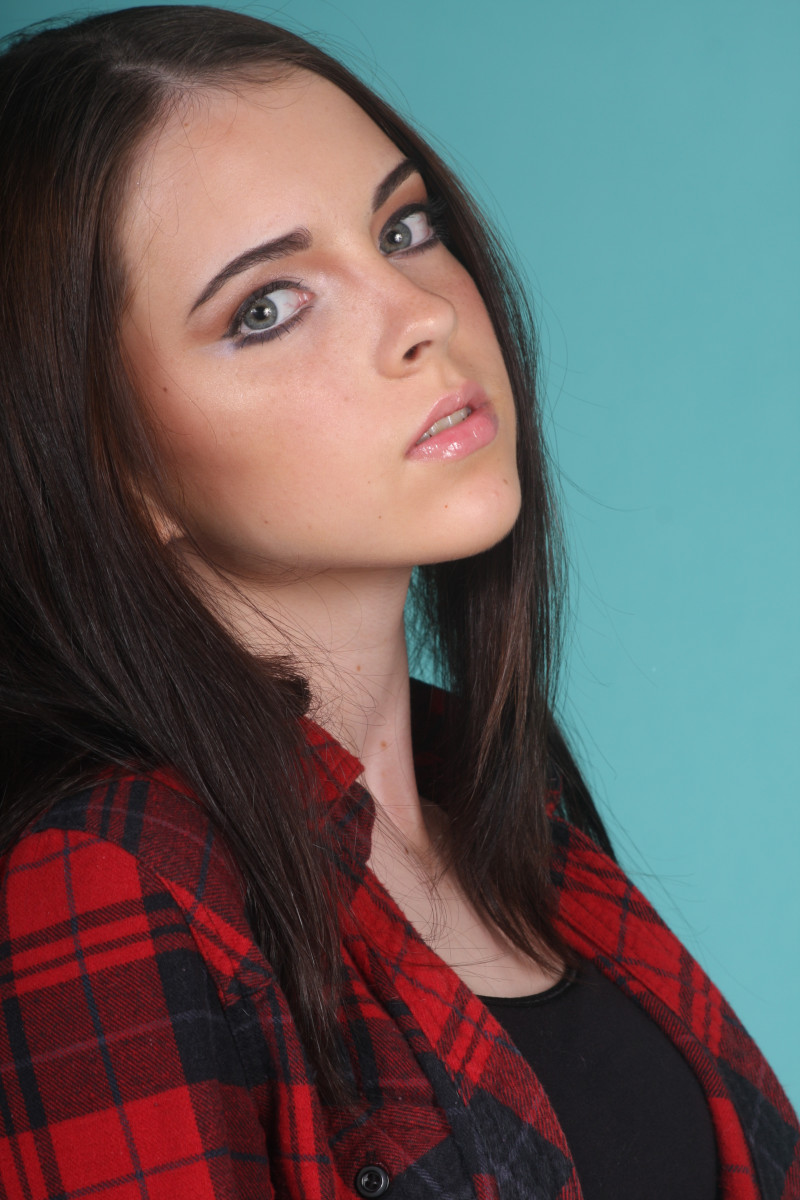 Photo of model Danielle Veenstra - ID 289719