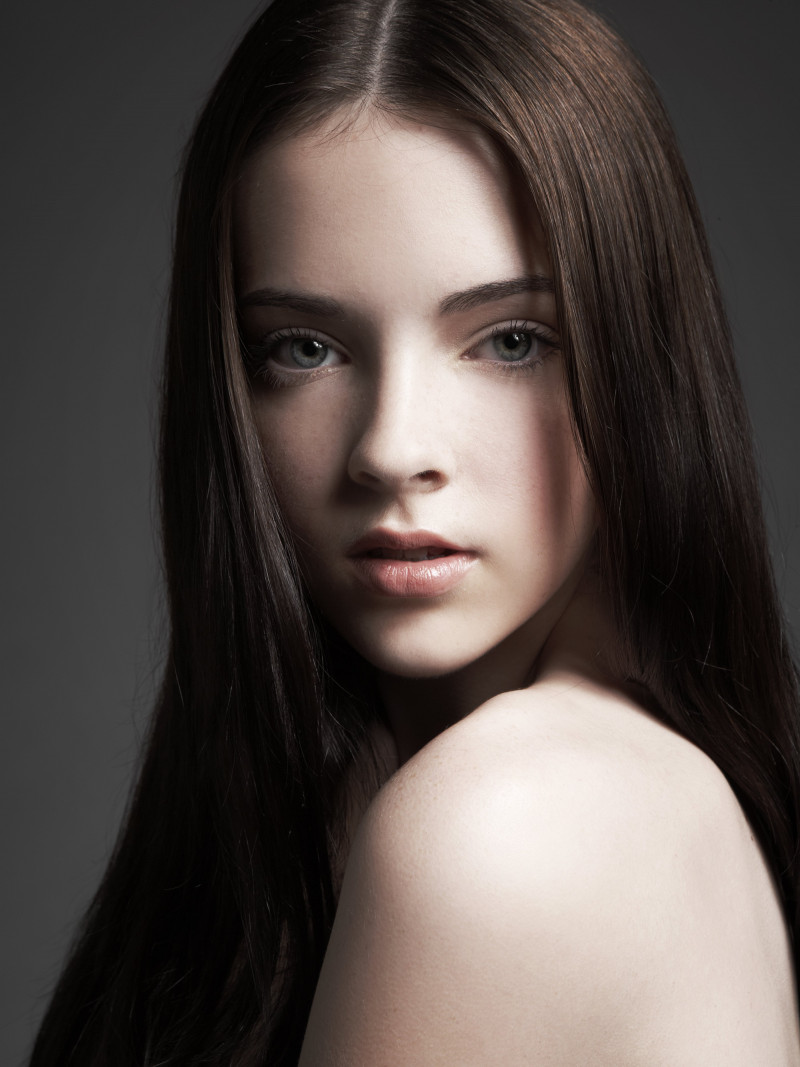 Photo of model Danielle Veenstra - ID 289725