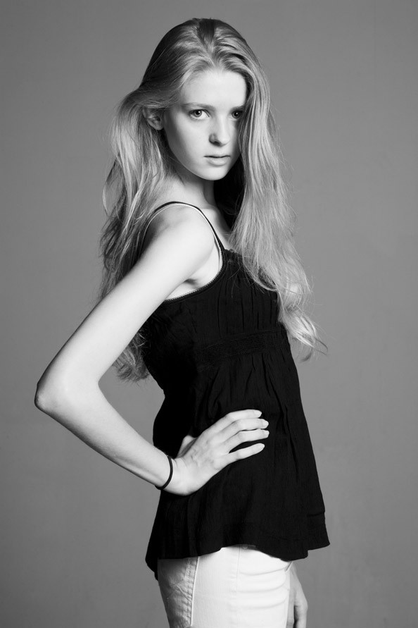 Photo of model Pauline Surget - ID 290321