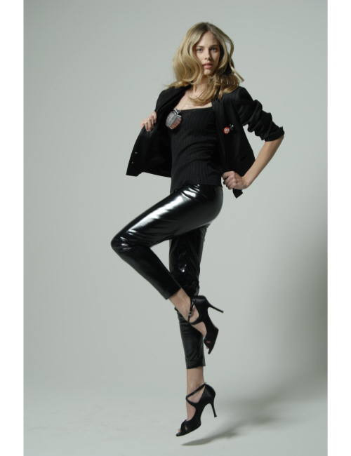 Photo of fashion model Lindsey Mallia - ID 293263 | Models | The FMD