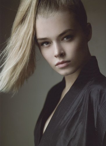 Photo of model Daphne Krooneman - ID 386786