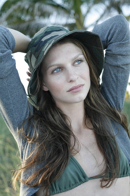 Photo of model Jocelyn Eisenhaure - ID 300213
