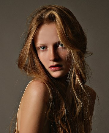 Photo of model Nina Meijer - ID 296002