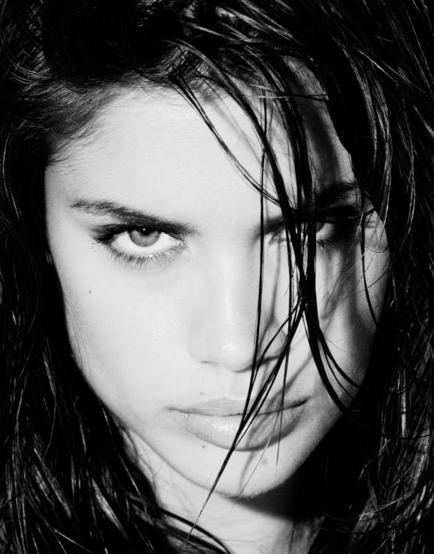 Photo of model Sara Sampaio - ID 557858