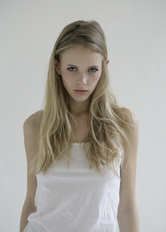 Photo of model Molly Kucera - ID 385714