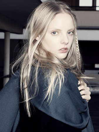 Photo of model Emily Wake - ID 300973