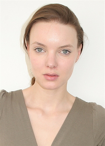 Photo of model Charlotte Bruge - ID 302216