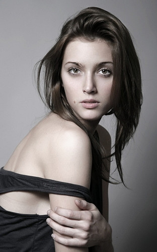 Photo of model Virginie Gonnin - ID 302519