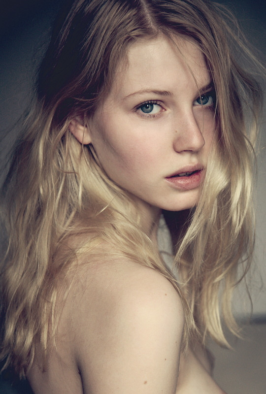 Photo of model Lisette van den Brand - ID 303427