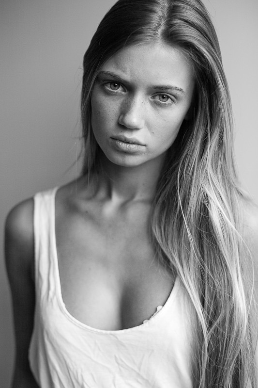 Photo of model Gabriella Holsten - ID 305449