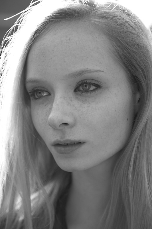 Photo of model India Farrell - ID 306016