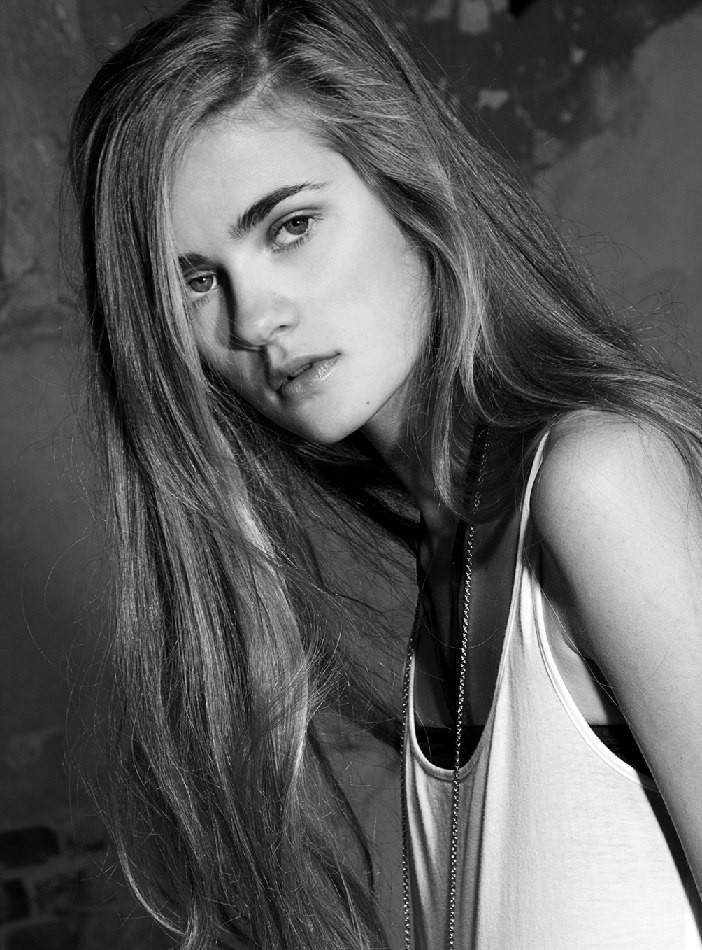 Photo of model Emma Nilsson - ID 305506