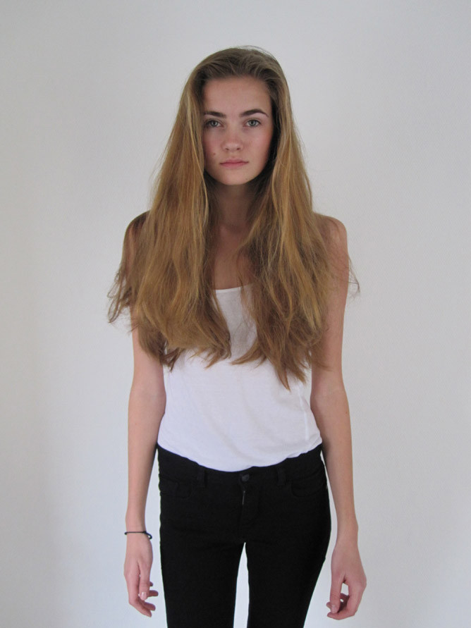 Photo of model Emma Nilsson - ID 313512