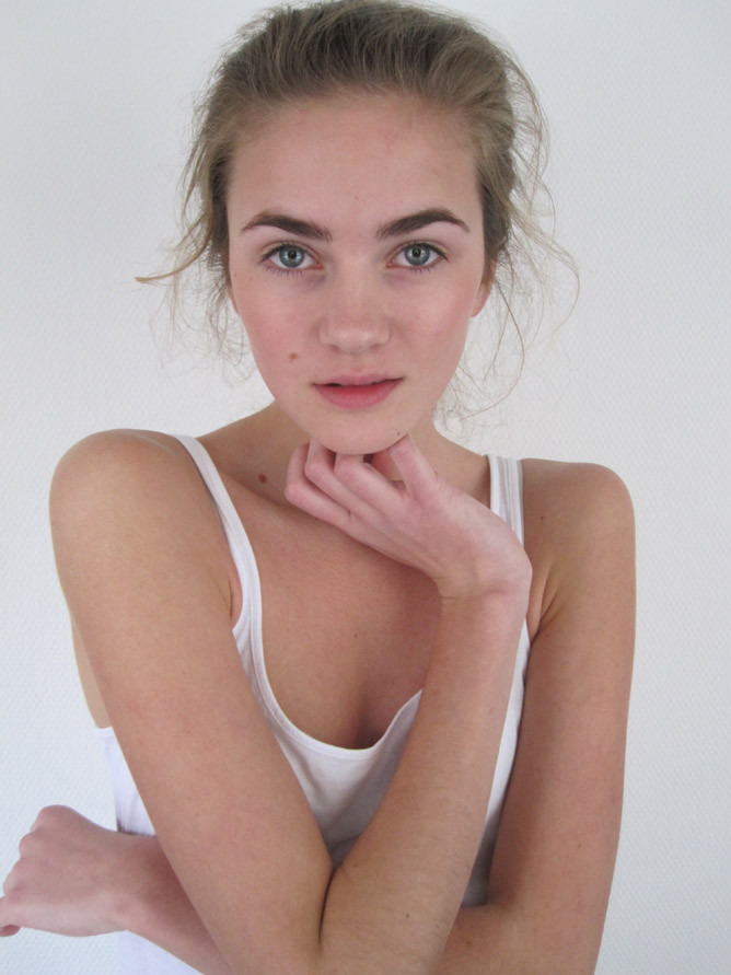 Photo of model Emma Nilsson - ID 313514