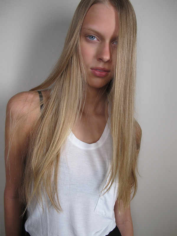 Photo of model Juliana Schurig - ID 305967