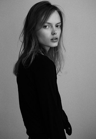 Photo of model Hélène Desmettre - ID 308108