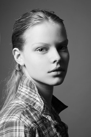 Photo of model Carolin Loosen - ID 309772