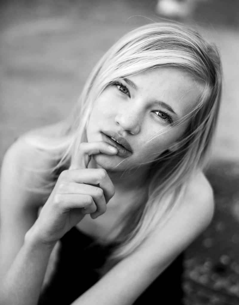 Photo of model Emma Landen - ID 351010