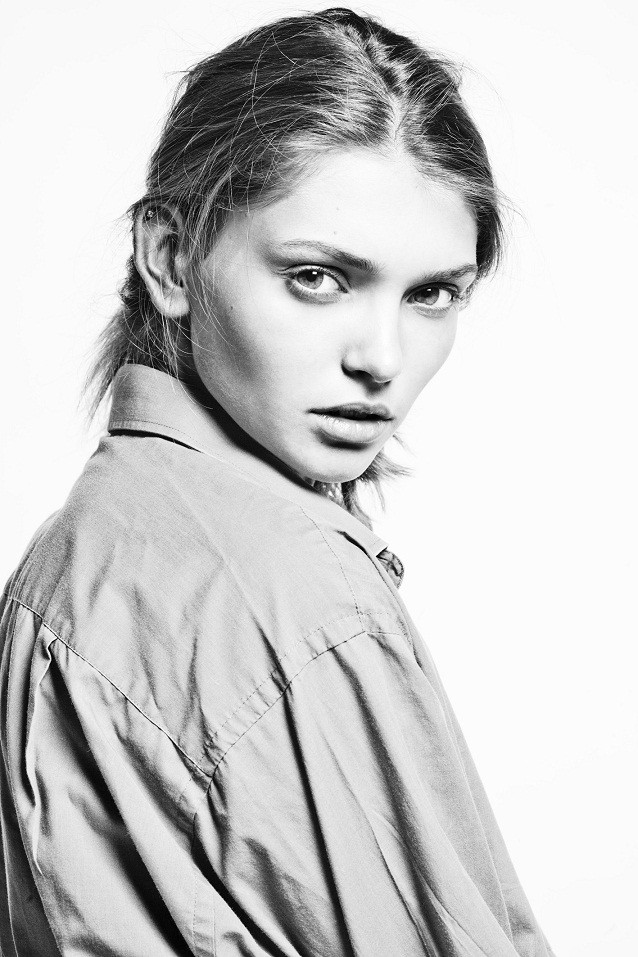 Photo of model Valeriia Karaman - ID 318113