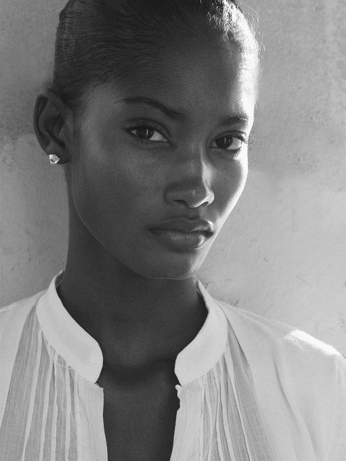 Photo of model Melodie Monrose - ID 318303