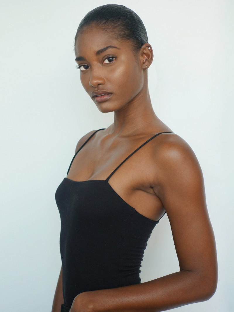 Photo of model Melodie Monrose - ID 666626