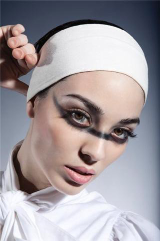 Photo of model Cristina Piccone - ID 326092