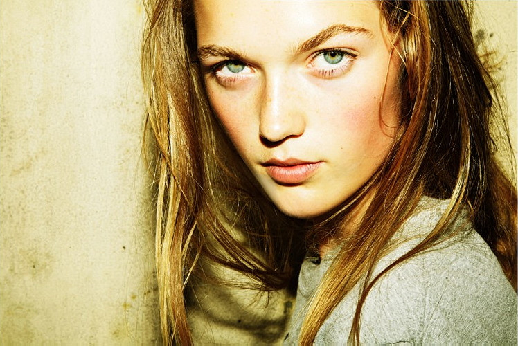 Photo of model Janneke van den Bosch - ID 319214