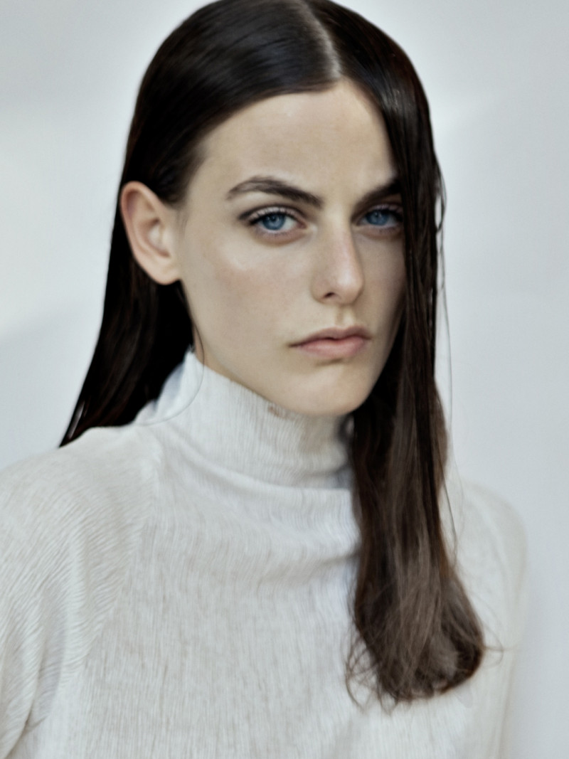 Photo of model Daphne Simons - ID 562568