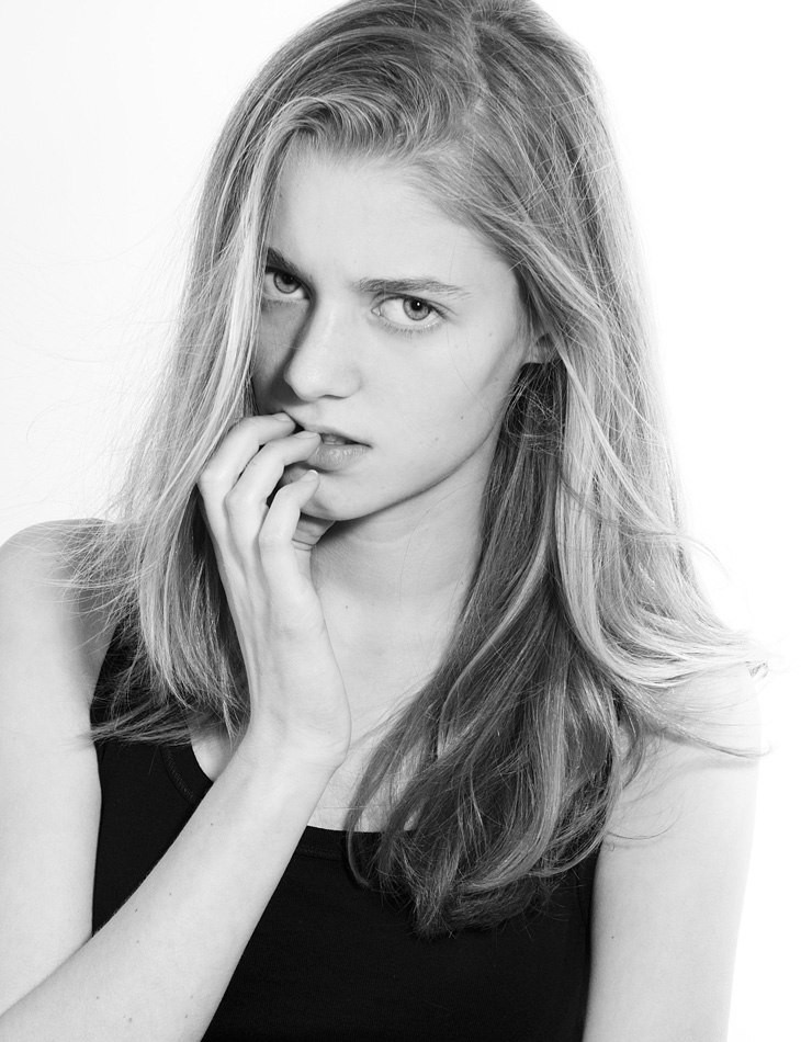 Photo of model Eva Hageraats - ID 368680