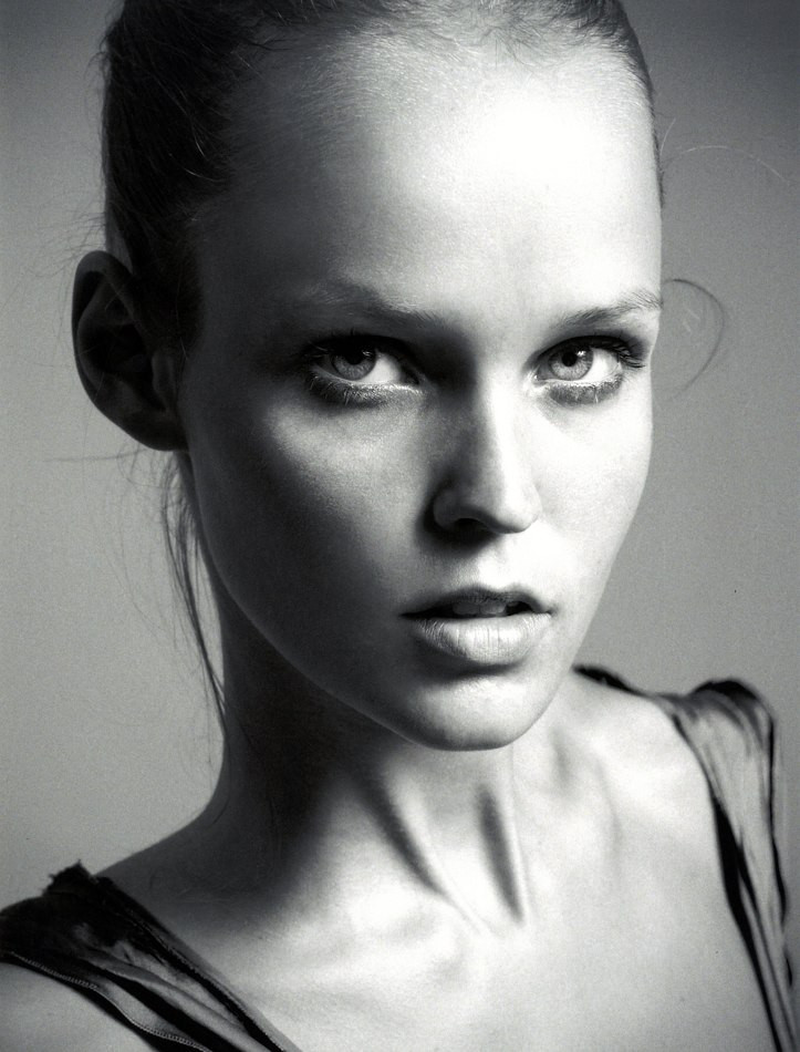 Photo of model Celine van Amstel - ID 326234