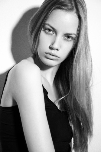 Photo of model Fardau van der Wal - ID 326482