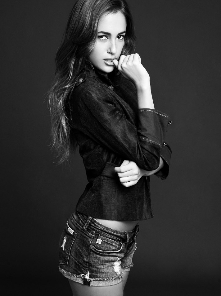 Photo of fashion model Michelle Casis - ID 373233 | Models | The FMD