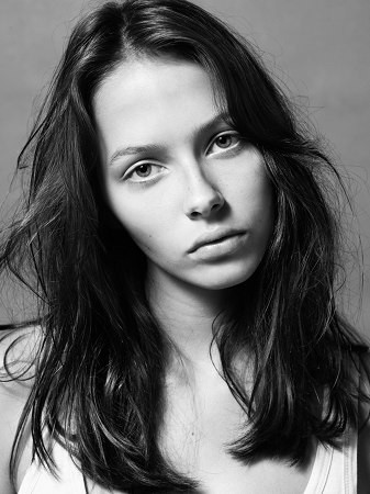 Photo of model Claudia Dolez - ID 327254