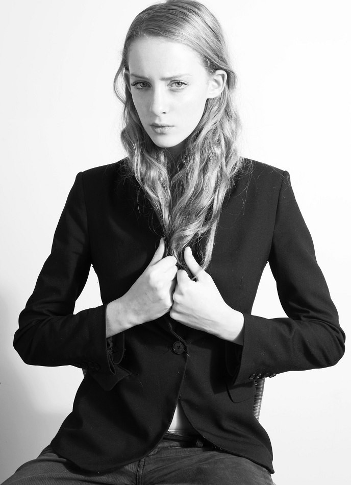 Photo of model Chloé Dole - ID 328803