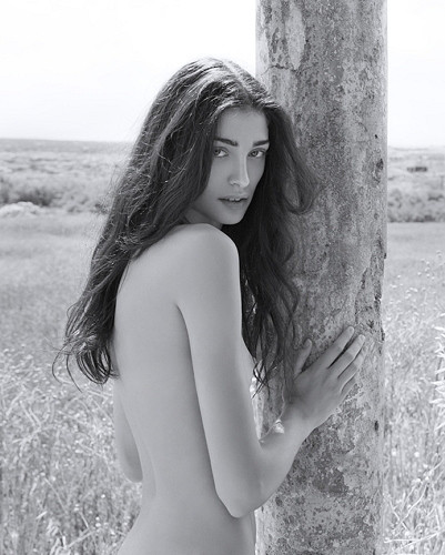Photo of model Angie Karantoni - ID 330041