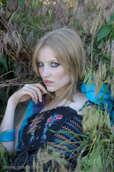 Photo of model Emily van Raay - ID 339588