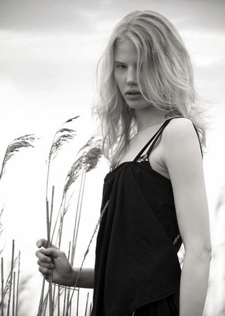 Photo of model Emilia Nilsson - ID 339955