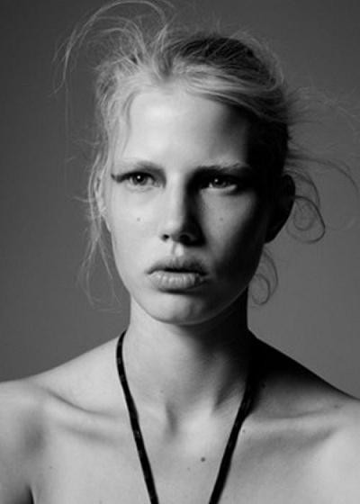 Photo of model Emilia Nilsson - ID 339972