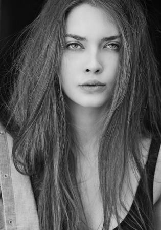 Photo of model Georgiana Saraev - ID 341550
